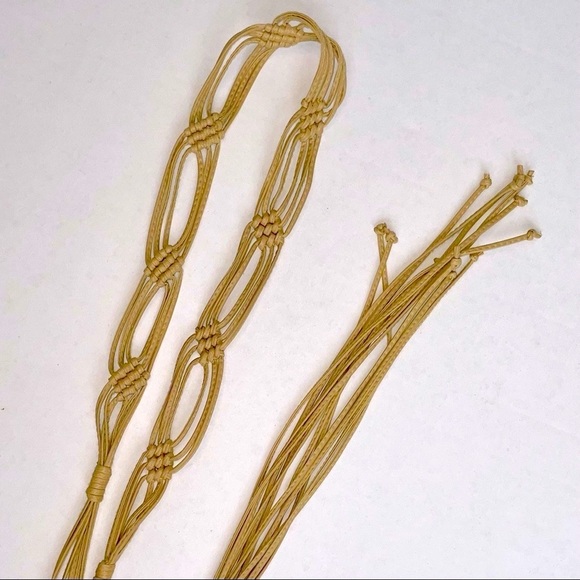 ‘80s tan rope belt in excellent condition/Goes with everything - Picture 2 of 2